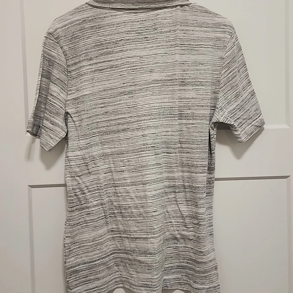 Hurely Short Sleeve - Picture 3 of 8